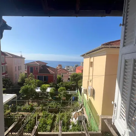 Small House Downtown Near Monaco * Beausoleil